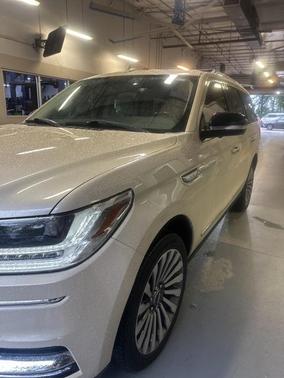 2018 Lincoln Navigator Select