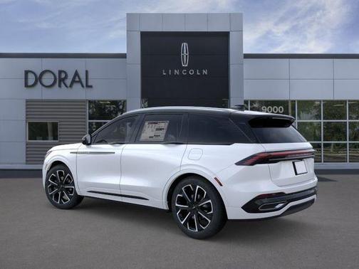 White Platinum Clearcoat Metallic 2026 Lincoln Nautilus Reserve