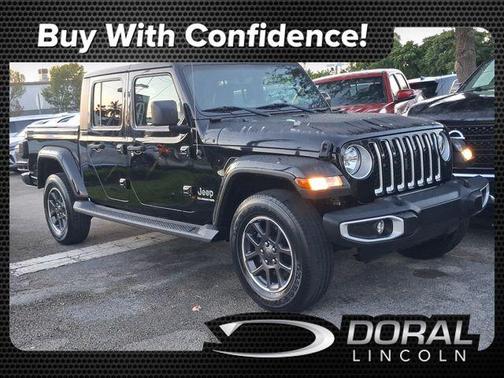 Black Clearcoat 2022 Jeep Gladiator Overland