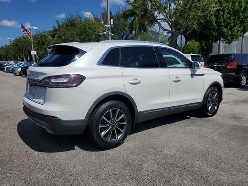 2021 Lincoln Nautilus Standard