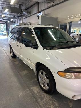 2000 Dodge Grand Caravan SE
