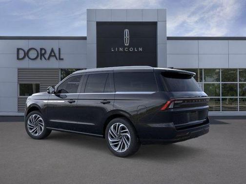 Black Metallic 2026 Lincoln Navigator Reserve