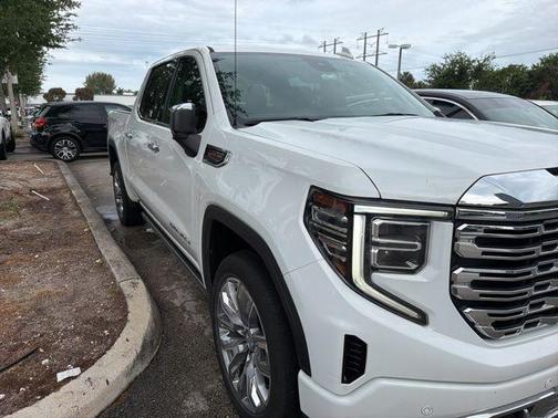 Summit White 2022 GMC Sierra 1500 Denali