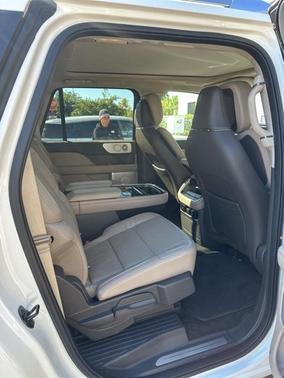 2024 Lincoln Navigator L Reserve