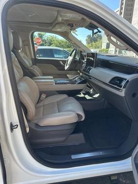 2024 Lincoln Navigator L Reserve