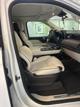 2023 Lincoln Navigator Black Label