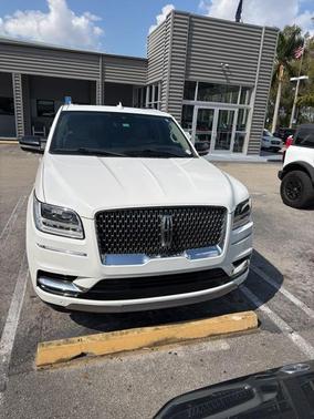 2021 Lincoln Navigator L Reserve