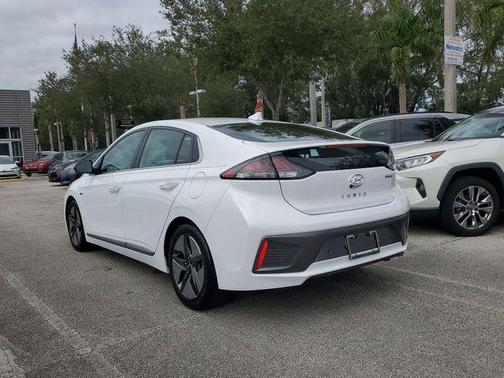2020 Hyundai IONIQ Hybrid Limited