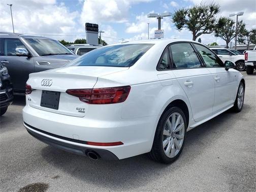 2018 Audi A4 2.0T ultra Premium