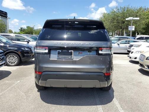 2017 Land Rover Discovery SE
