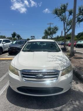 2011 Ford Taurus SE