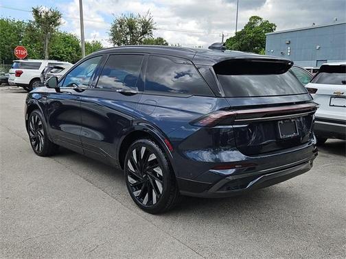 2024 Lincoln Nautilus Reserve