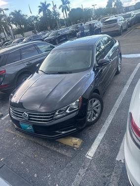 2018 Volkswagen Passat 2.0T SE