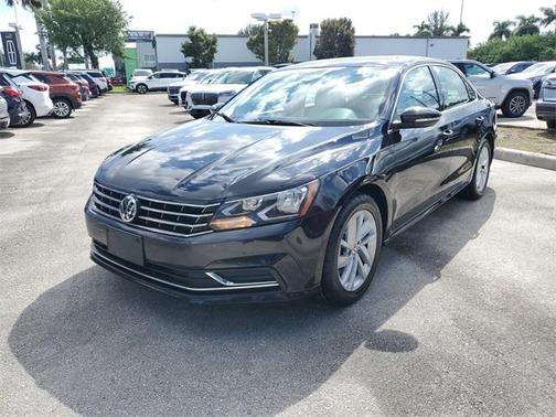 2018 Volkswagen Passat 2.0T SE