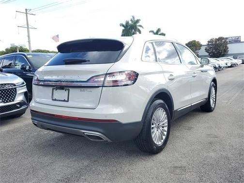2019 Lincoln Nautilus Standard