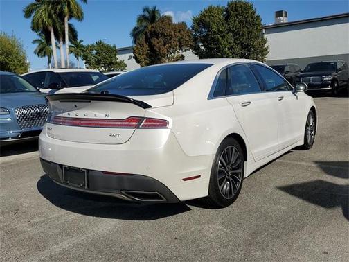 2019 Lincoln MKZ Standard