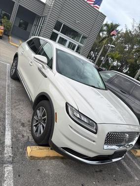 2022 Lincoln Nautilus Standard