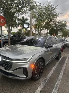 2024 Lincoln Nautilus Black Label