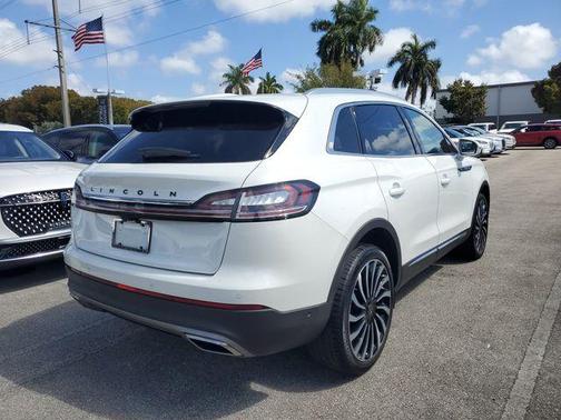 2023 Lincoln Nautilus Black Label