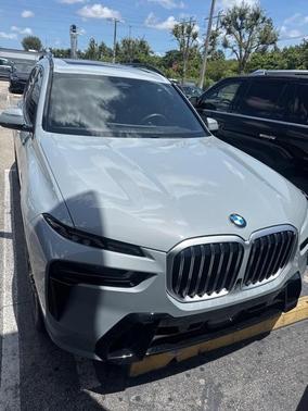 2024 BMW X7 xDrive40i