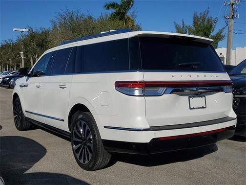 2023 Lincoln Navigator L Reserve