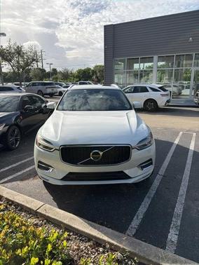 2018 Volvo XC60 T6 Momentum