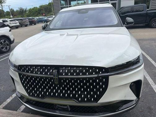 White Platinum Clearcoat Metallic 2024 Lincoln Nautilus Premiere