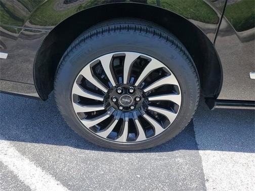 2022 Lincoln Navigator L Black Label
