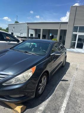 2012 Hyundai SONATA Limited