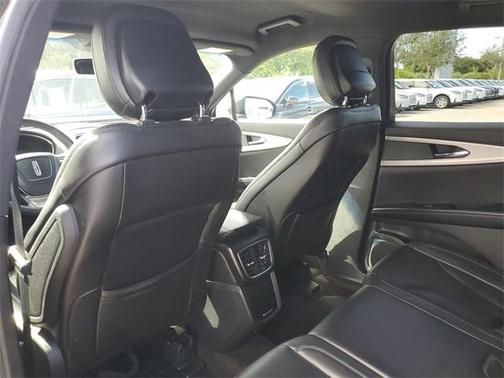 2020 Lincoln Nautilus Standard