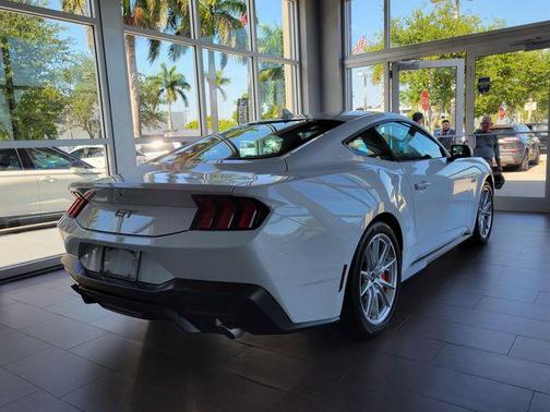 Oxford White 2024 Ford Mustang GT Premium