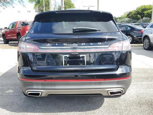 2022 Lincoln Nautilus Standard