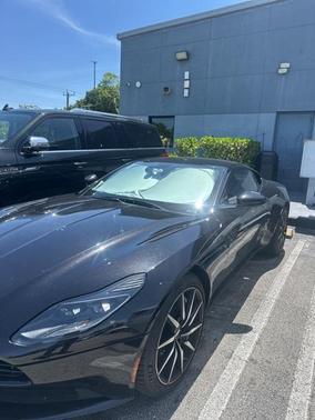 2019 Aston Martin DB11 V8