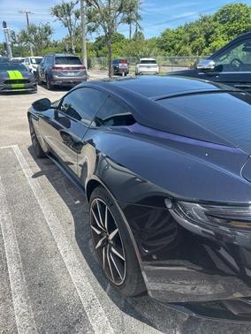 2019 Aston Martin DB11 V8