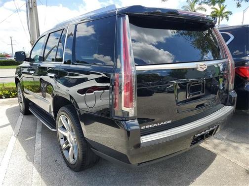 2019 Cadillac Escalade Luxury