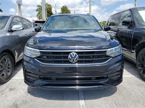 2023 Volkswagen Tiguan 2.0T SE R-Line Black