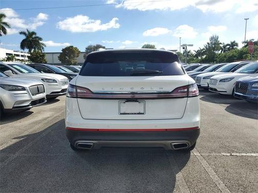 2022 Lincoln Nautilus Standard