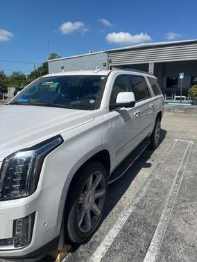 2020 Cadillac Escalade ESV Premium Luxury