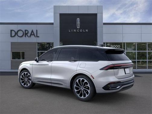 2025 Lincoln Nautilus Reserve