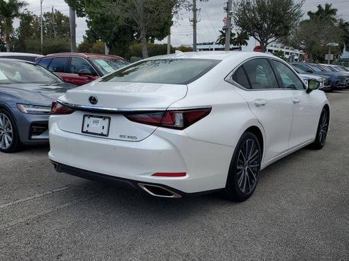 2025 Lexus ES 350 350