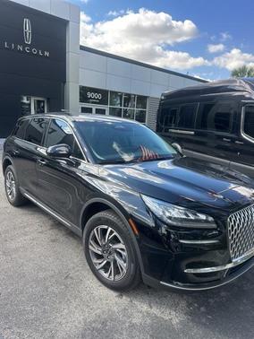 2023 Lincoln Corsair Standard