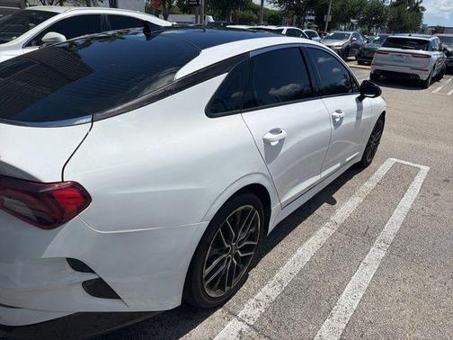 Glacial White Pearl 2023 Kia K5 GT