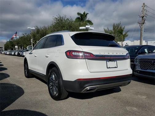 2022 Lincoln Nautilus Standard