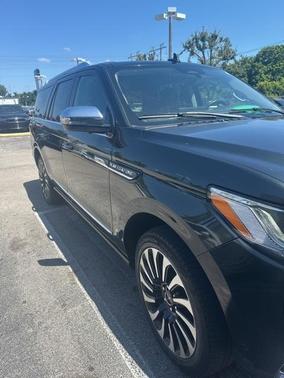 2022 Lincoln Navigator L Black Label
