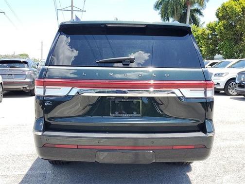 2022 Lincoln Navigator L Black Label