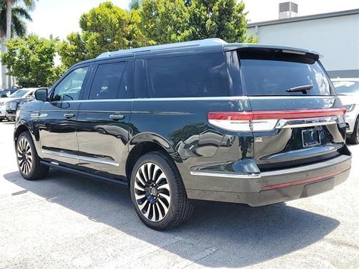 2022 Lincoln Navigator L Black Label
