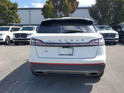 2022 Lincoln Nautilus Black Label