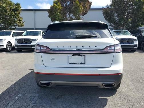 2022 Lincoln Nautilus Black Label