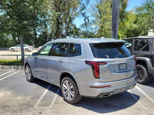 Silver Metallic 2023 Cadillac XT6 Premium Luxury AWD