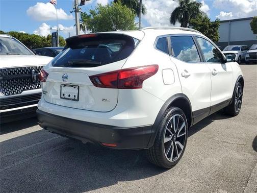 2017 Nissan Rogue Sport SL